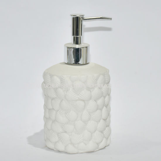Weißes Keramik-Badezimmer-Zubehörset